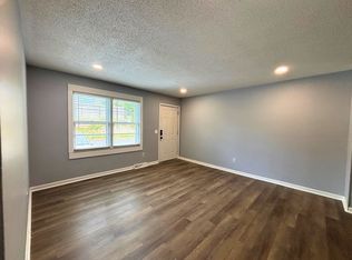 111 Margaret St #6, Pickens, SC 29671