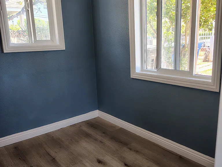 1015 S McBride Ave — Photo 3