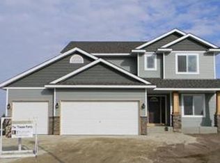 10670 49th St NE, Albertville, MN 55301
