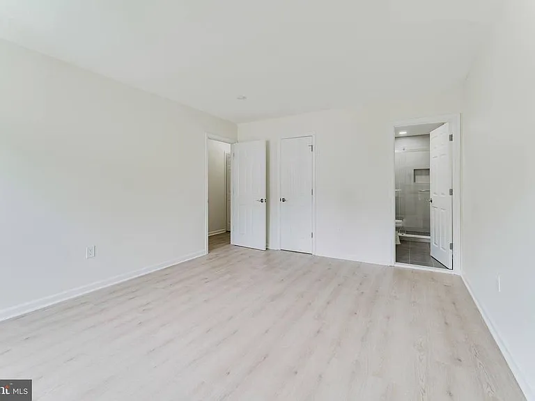 7107 Sontag Way — Photo 25