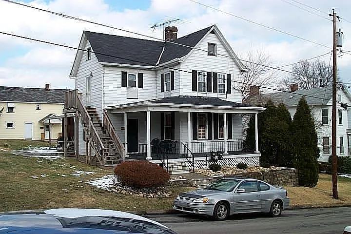 48 Race St photo 1