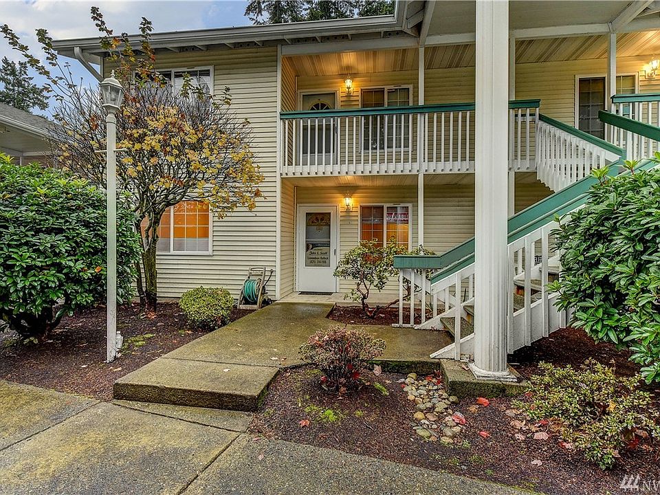 Parking is literally only a few steps from the front door.   Ground floor unit.