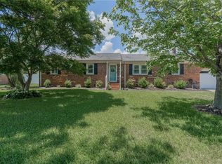 1216 Hillwell Rd, Chesapeake, VA 23322