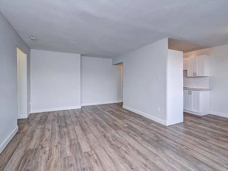85 Willow Rd — Photo 14