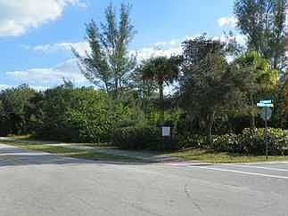 4th image of 5098 SE Schooner Oaks Way