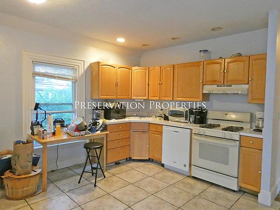 3rd image of 399 Newtonville Ave #2