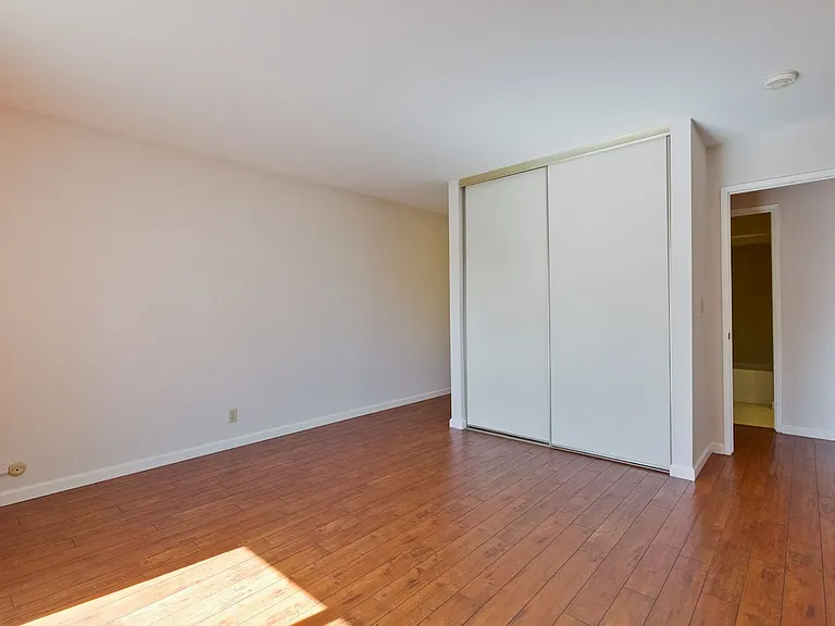 10995 Northseal Sq — Photo 35