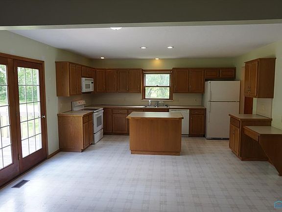 5th image of 1362 Devonshire St