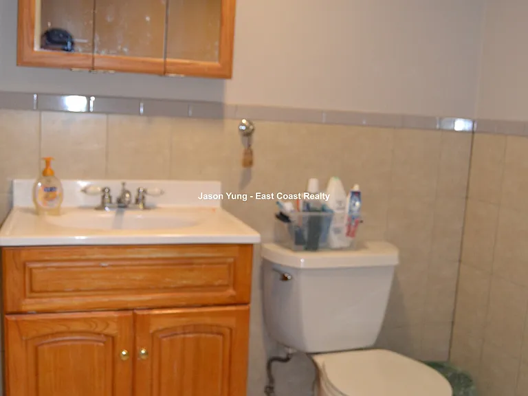 66 Quint Ave #1 — Photo 18