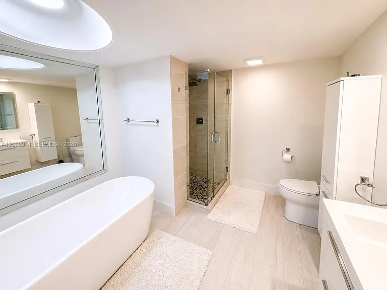 1865 S Ocean Dr #8I — Photo 14