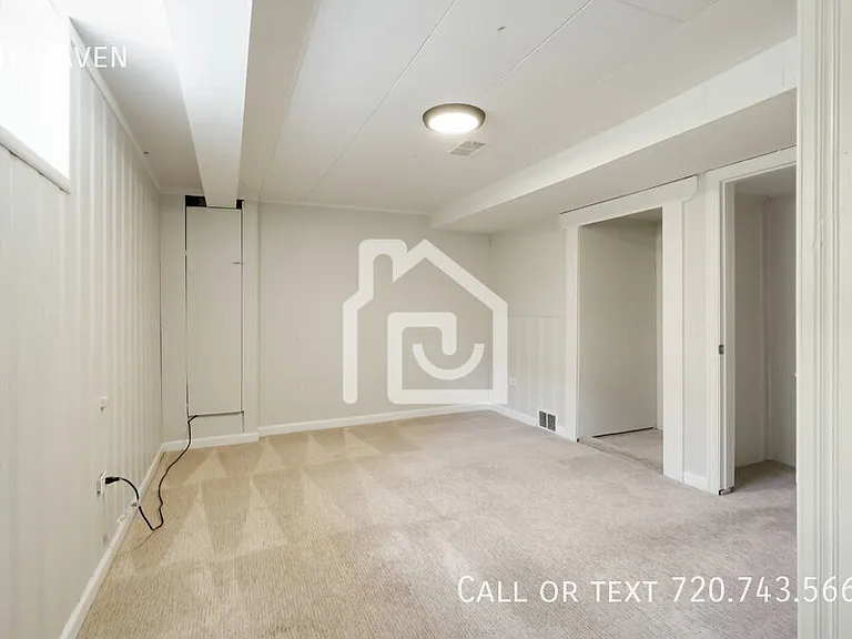 1440 Ivanhoe St — Photo 14
