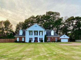 5937 Belle Pointe Dr, Southaven, MS 38672