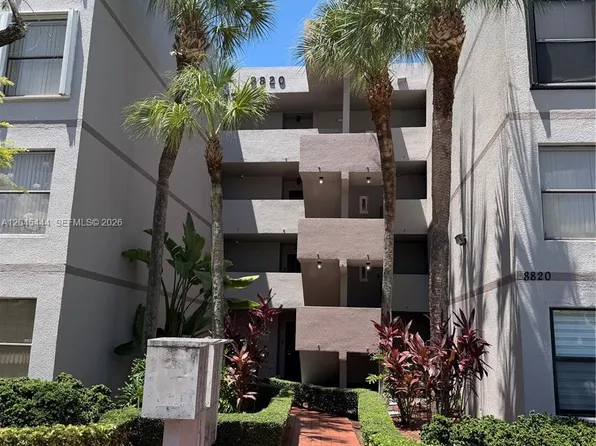 8820 SW 132nd Pl APT 405D, Miami, FL 33186