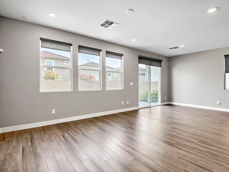 7110 Cass Ave — Photo 3