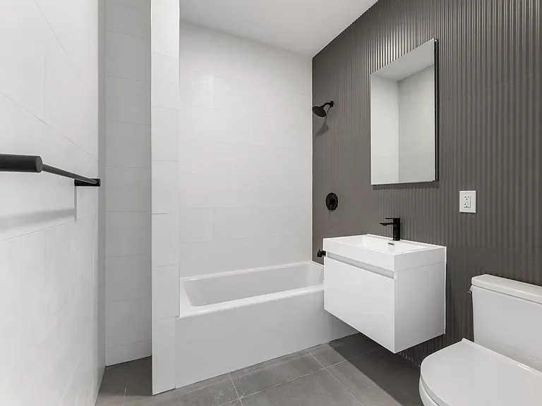 236 N 12th St #2 — Photo 14