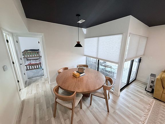 4th image of 834 E 3950 S APT B