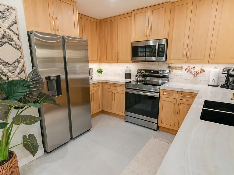 4620 Parker Ave — Photo 14
