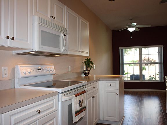 5th image of 7964 Evelyn Ct #7964