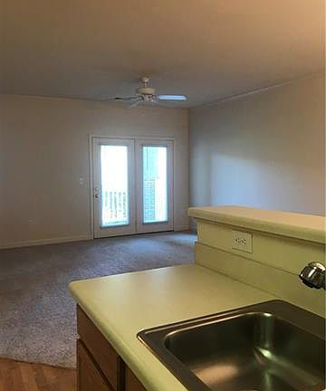 5th image of 19811 Deer Valley Dr