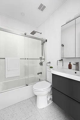 Rented by Compass | media 9