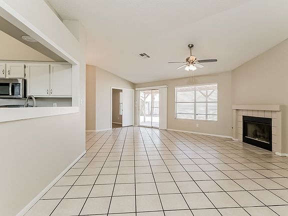 5th image of 386 Persian Ave