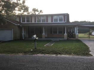 3919 Magnolia St, Moss Point, MS 39563