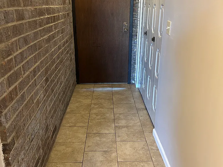 254 E Bailey Rd — Photo 8