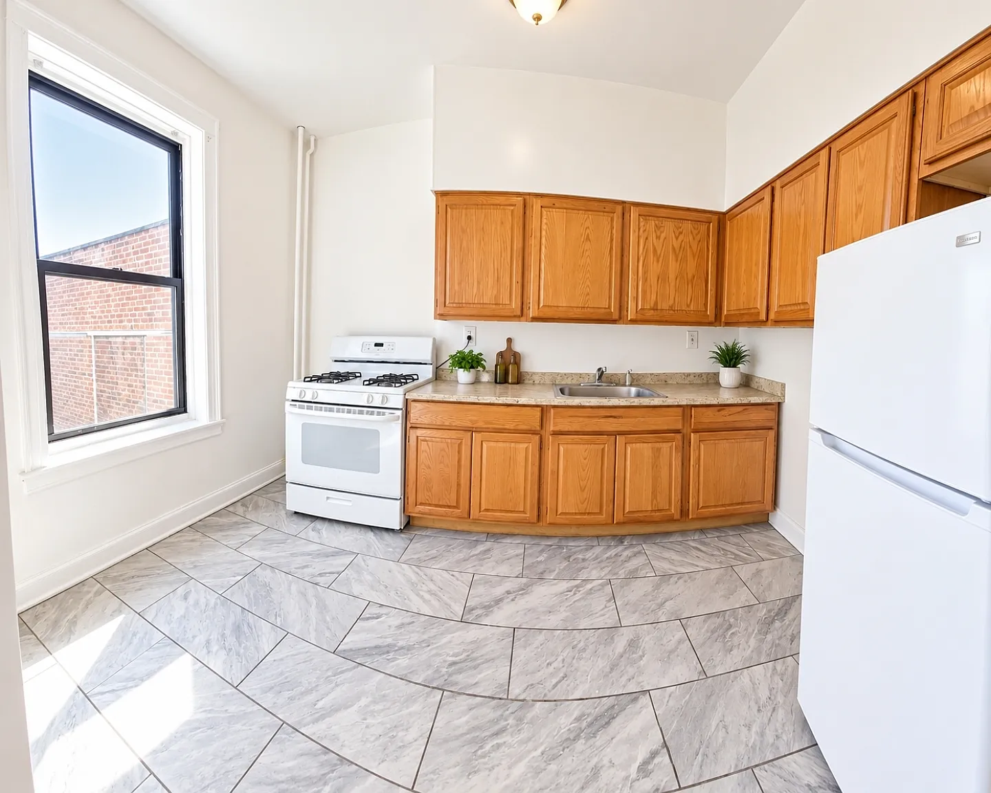 1 bed, 625 sqft, $1,950 — Photo 3