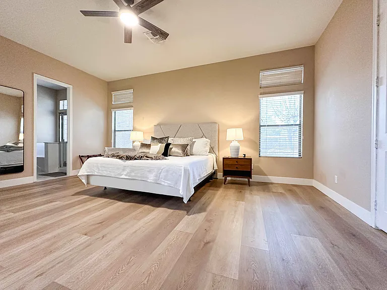 9864 W Echo Ln — Photo 4