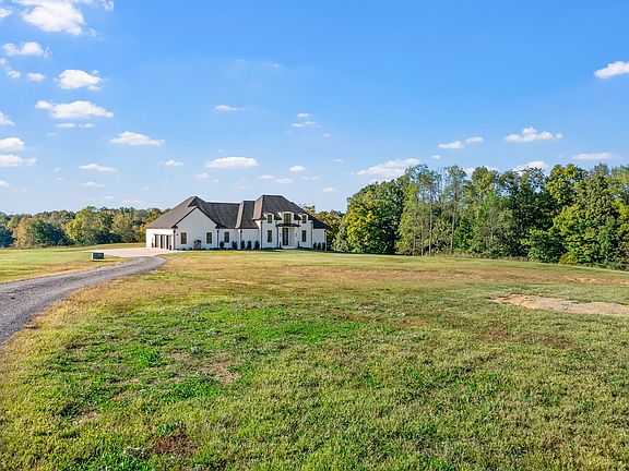 5th image of 1914 Hickory Point Rd