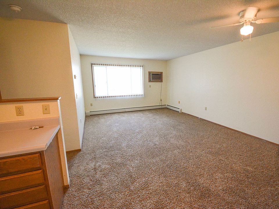 12011215 North 1st St 12011215 1st St N Cannon Falls MN Zillow