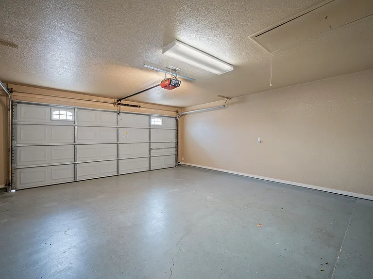 3805 Republic Of Texas Dr — Photo 28