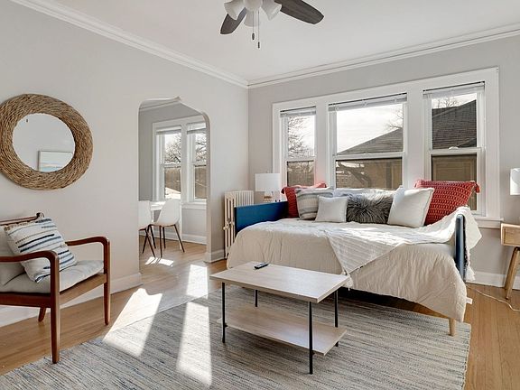2nd image of 119-23 W 33rd St #209