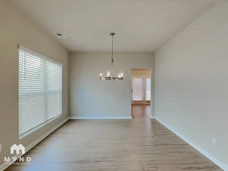 418 S Fortune Way — Photo 5