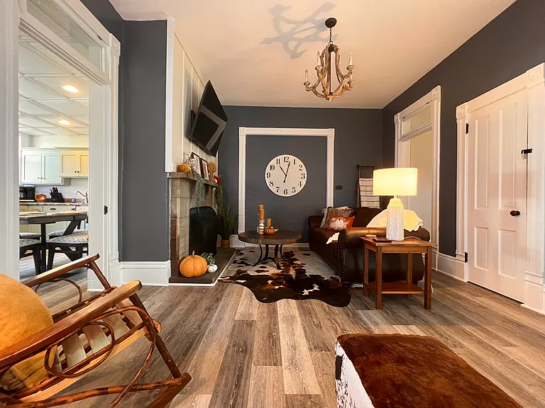 214 E Jackson St #A — Photo 11