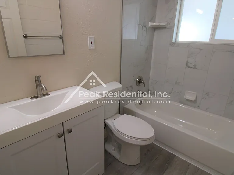 4801 Valletta Way — Photo 9
