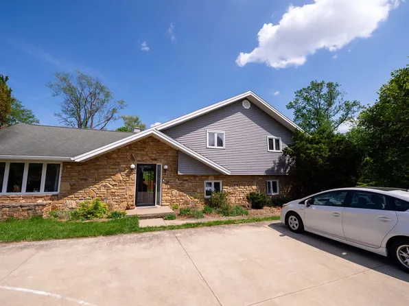 333 S Meadowbrook Dr, Bloomington, IN 47401