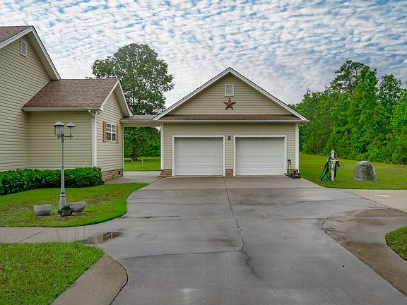 4th image of 235 Sorin Cir #235