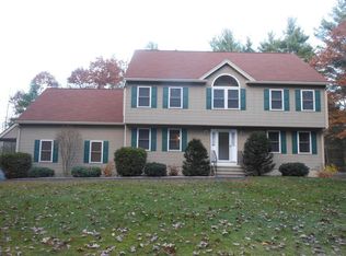 27 Red Gate Rd, Tyngsboro, MA 01879