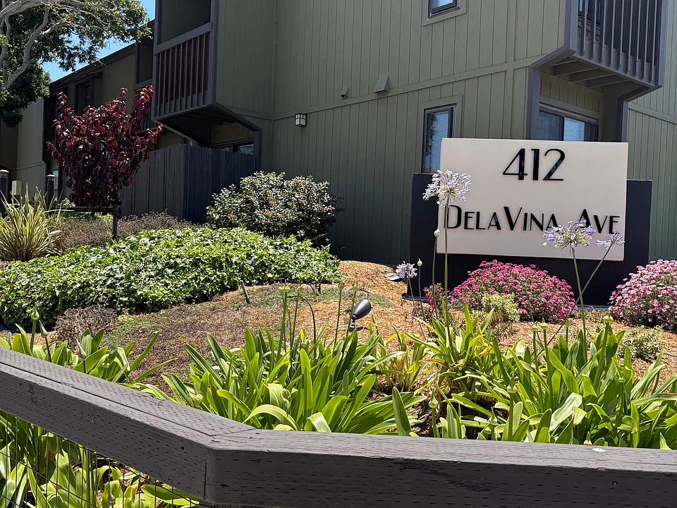 Dela Vina Apartments