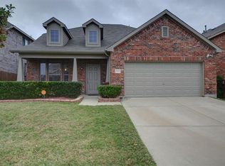 9003 Water Oak Dr, Arlington, TX 76002