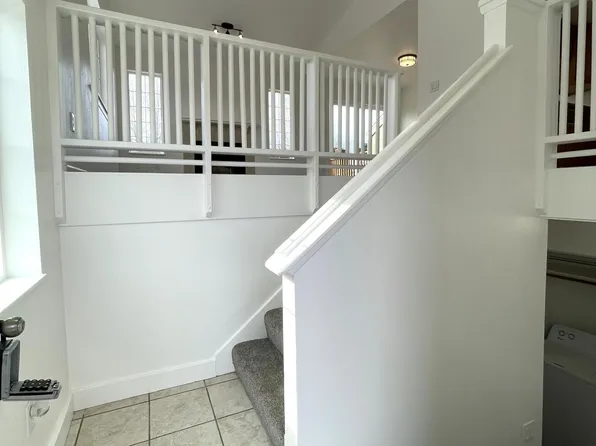 8930 Joy Cir, Anchorage, AK 99502