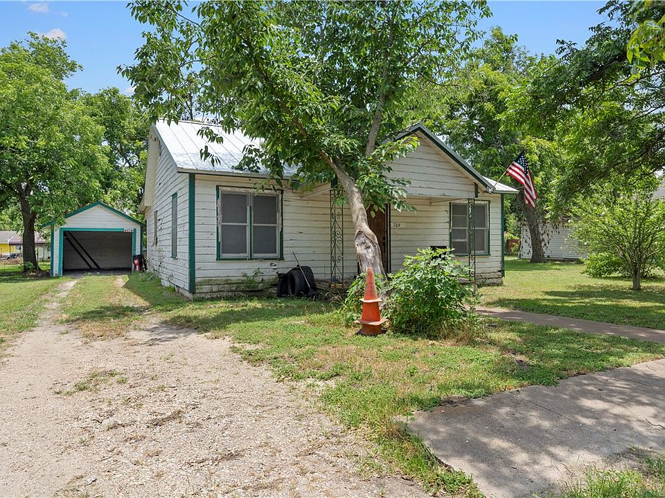 709 Gassaway Ave, Lott, TX 76656 Zillow