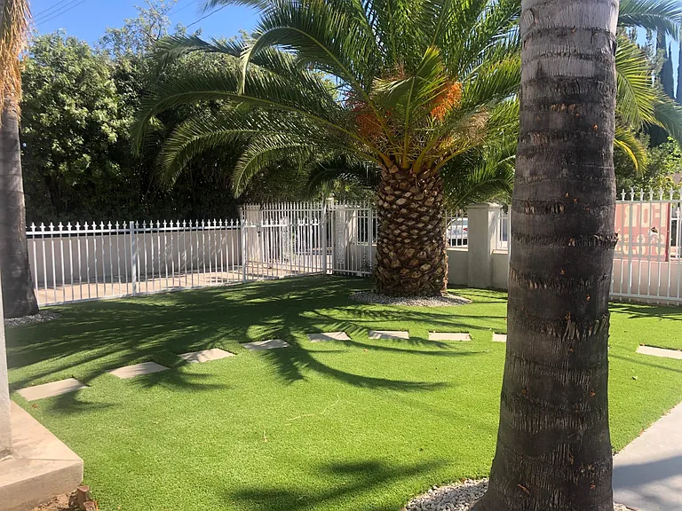 5111 Avenida Oriente — Photo 2