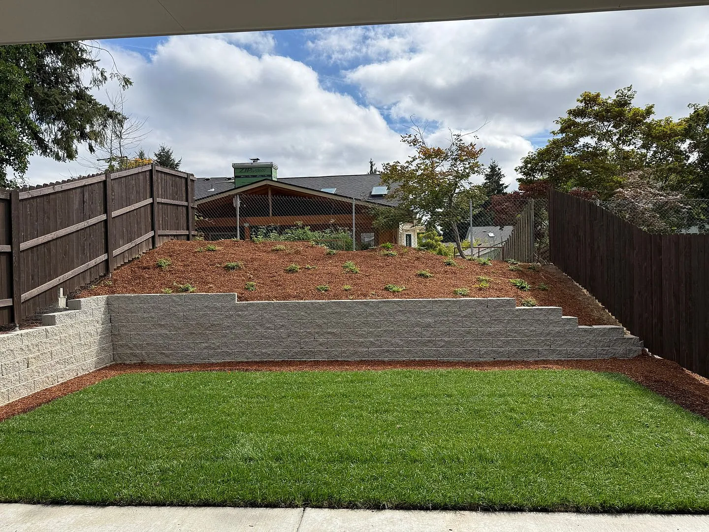 Beautiful Three Bedroom New Construction Home For Rent — Photo 4