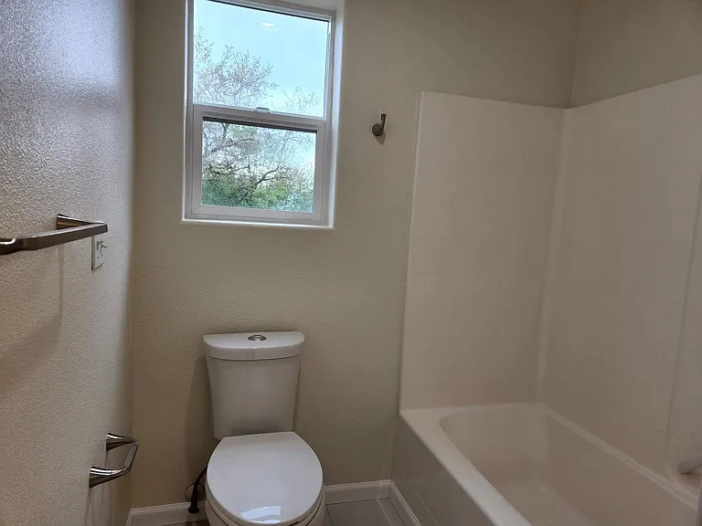 Master Bedroom Bathroom