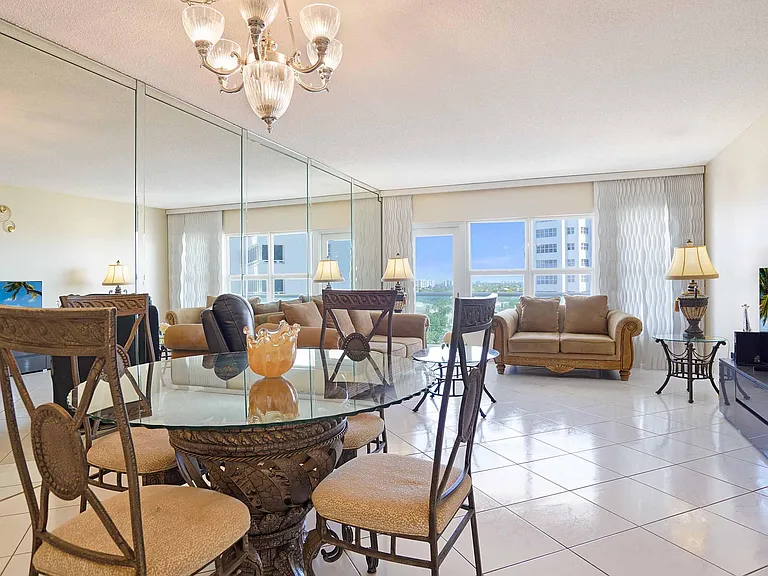 3550 Galt Ocean Dr #809 — Photo 2