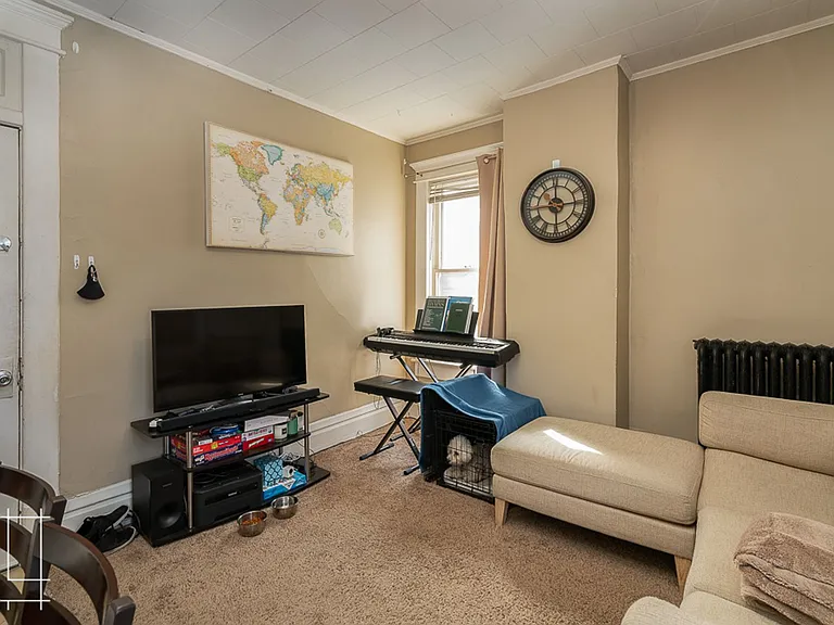426 King Ave — Photo 8