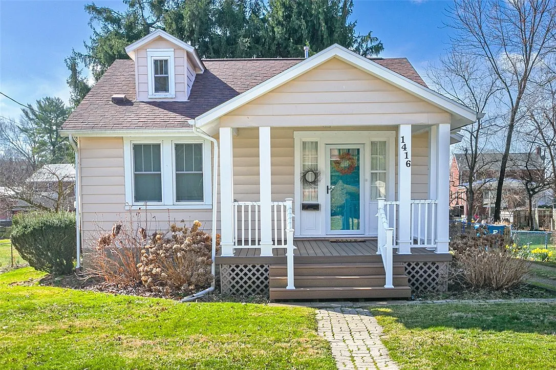1416 Elliott St photo 1