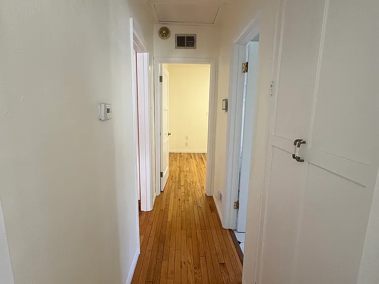 4124 Tivoli Ave — Photo 11